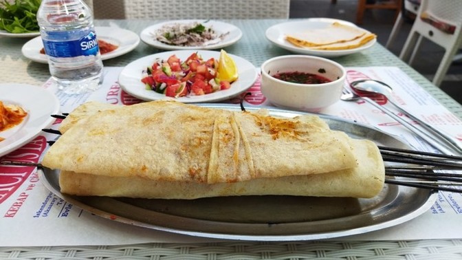 Kuzu şiş mi yoksa Adana kebap mı?