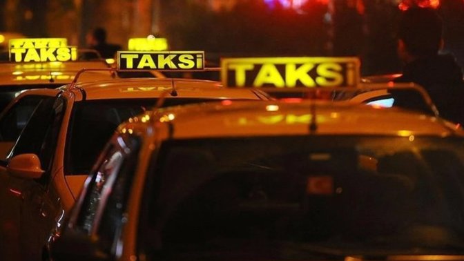 Taksiye indi bindi ücreti 70 liraya yükseldi. Ulaşım için aylık bütçeniz ne kadar?