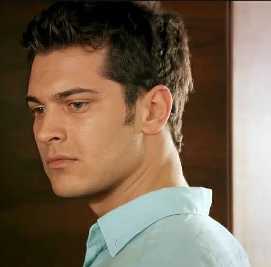 Çağatay Ulusoy’un en yakışıklı olduğu karakter hangisi ?
