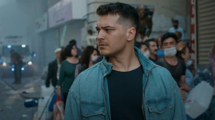 Çağatay Ulusoy’un en yakışıklı olduğu karakter hangisi ?