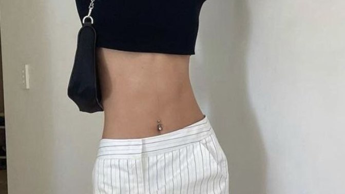 Kadin dedigin böyle zayif olmali 😍😍 peki ya sizce?
