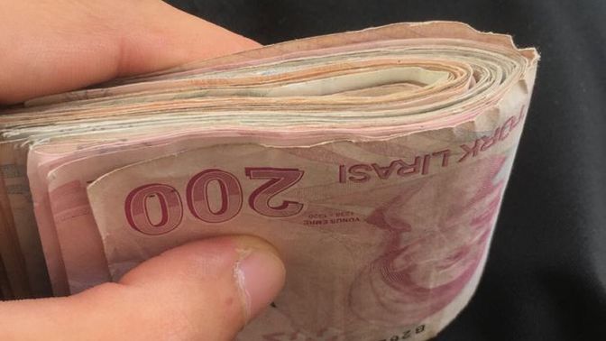 Para her şey midir?