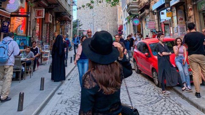 İstanbul'da tek başıma ne yapabilirim, nereyi gezebilirim?