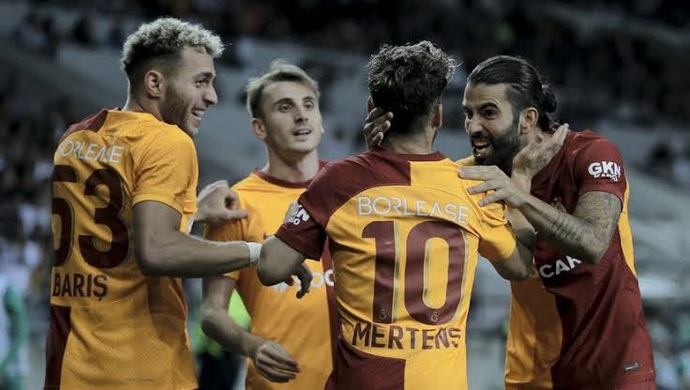Galatasarayın Şampiyonlar Ligi’nde NK Olimpija takımını 3-0 yenmesi ile UEFA ülke puanı sıralamasında Türkiye 11. sıraya yükseldi. Gruplara kalır mıyız?