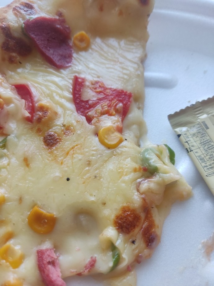 Pizza diye söyledim, bu geldi. Kazık mı yedim?