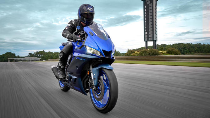 Kocama Yamaha R25 alacağım, sizce fiyatına göre nasıl?