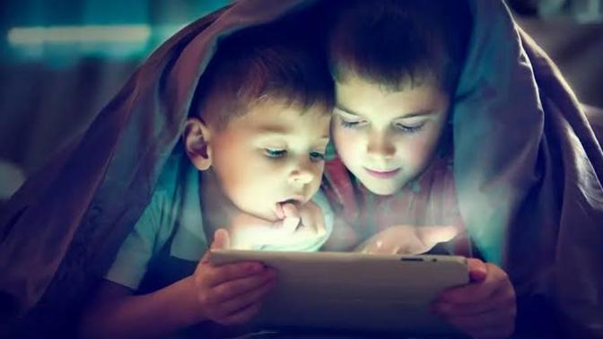 Çocuklara tablet veya telefon verilmeli mi?