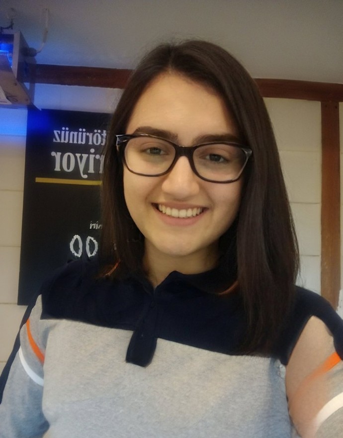 Saçımı yeni kestirdim, nasıl olmuş?