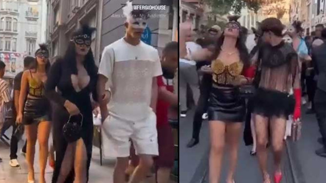 İstiklal Caddesi'nde havaya dolarlar fırlatan Onlyfans içerik üreticileri gözaltına alınmış. Ceza almaları gerekiyor mu sizce?