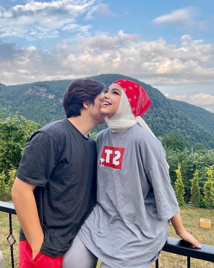 Sevgililikte veya evlilikte, birlikte fotoğraf paylaşmanın bir önemi var mı?