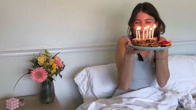 Bir kadına doğum gününde alınabilecek ya da yapılabilecek en güzel hediye/jest ne olur?