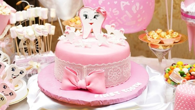 Baby shower'dan sonra şimdi de diş partisi! Bebeklere diş partisi yapmak gerekli mi?