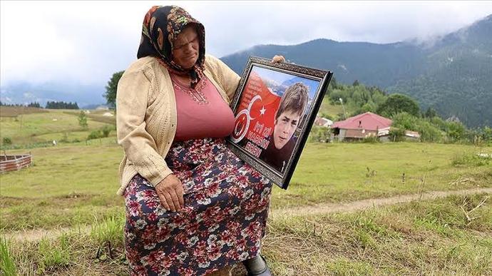 Eren Bülbülü rahmet ve minnetle anıyorum bilir misiniz Ereni?