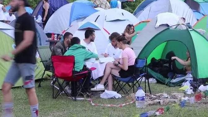 Müzik festivalinde çadır kurup tatili de aradan çıkarır mısınız?