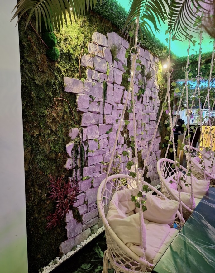 Bu restorana hangi elbise olur?