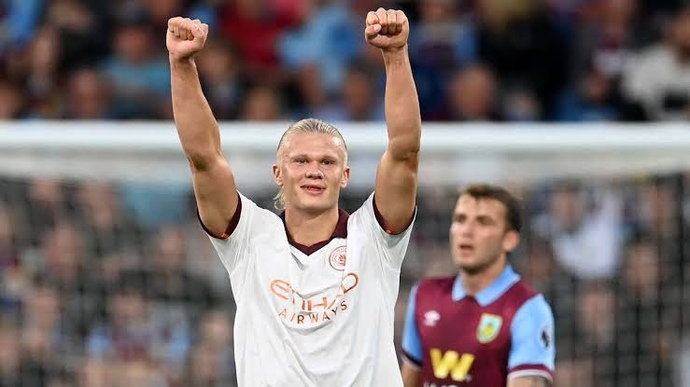 Premier Lig’de dün ilk karşılaşma oynandı, şampiyon City Burnley’i 3 golle geçti! Premier Ligi takip ediyor musunuz?