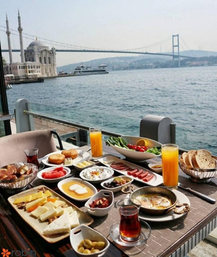 Gün ortasında kahvaltı yapılır mı?