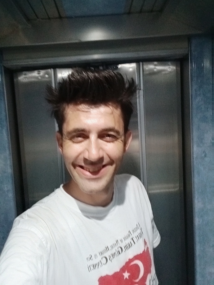 Yüzünüzde estetik var mı 🙂?