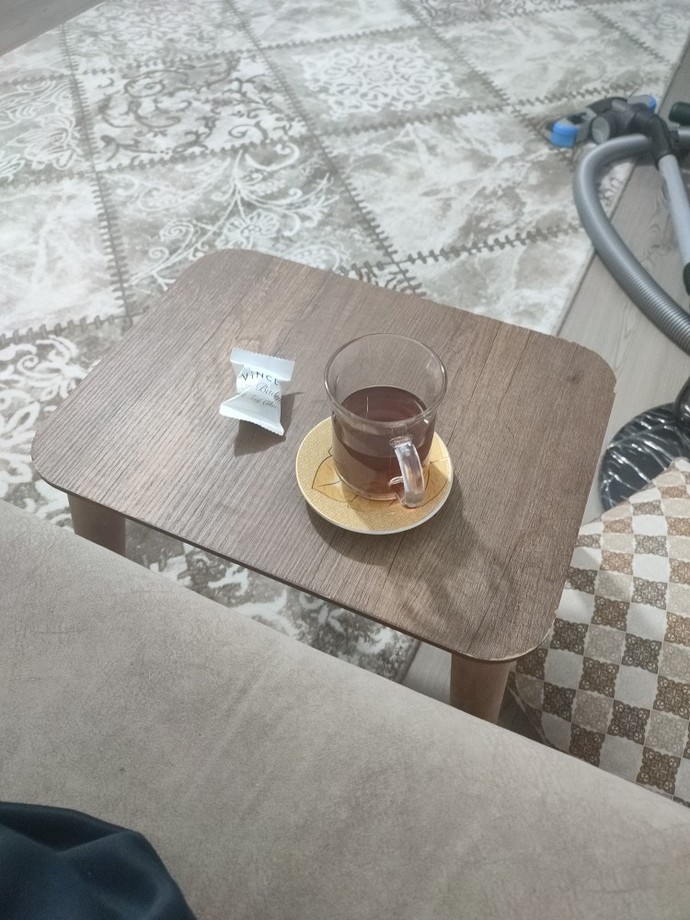 Boş durmadım size ıspanaklı kek yaptım çaylar hazır mı peki?