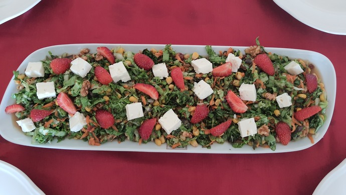 Klasik salata çeşitlerini mi yoksa farklı salatalar mı tercih edersin?