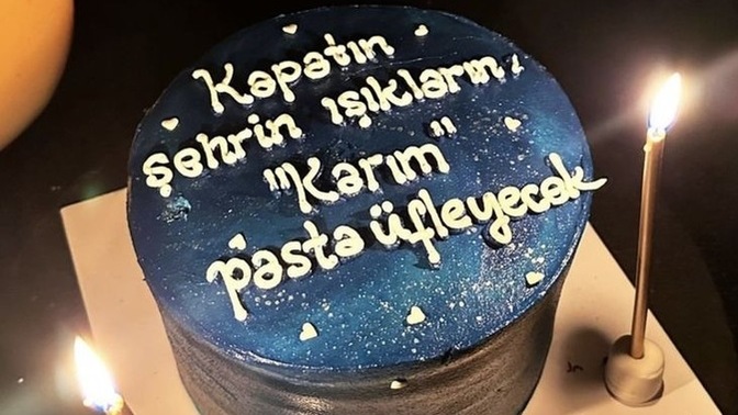 Eşinizin doğum günü pastasına bu tür yazılar yazdırması çok sevdiğini mi gösterir?