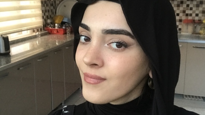 Kaşlarım çok mu kalın, inceltip rengini açsam nasıl olur?