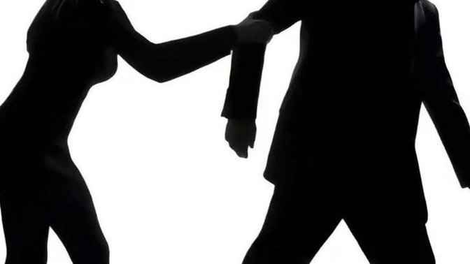 Kadınlar neden duygularına yenik düşer?