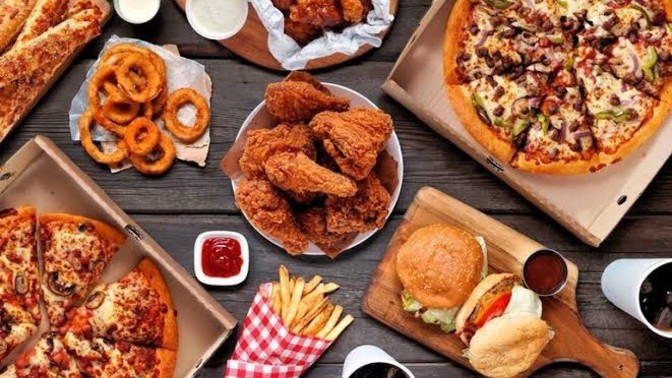 Fast food yemeyi mi ev yemeğini mi tercih edersiniz?