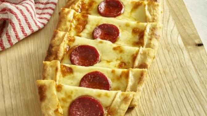 Bu saatte sucuklu kaşarlı pide olsa yer misin?