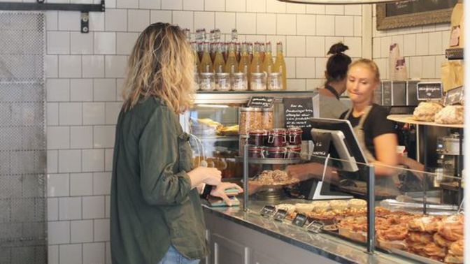 Garsonu olan kafeleri mi daha çok seversiniz yoksa self-servis mi?