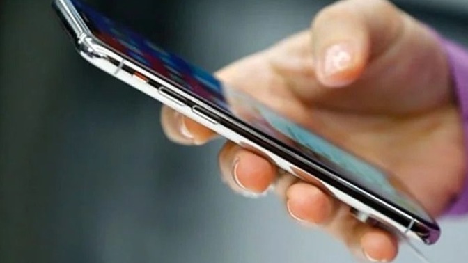 Erkekler neden sürekli tanımadığı kızlara mesaj atıyor?