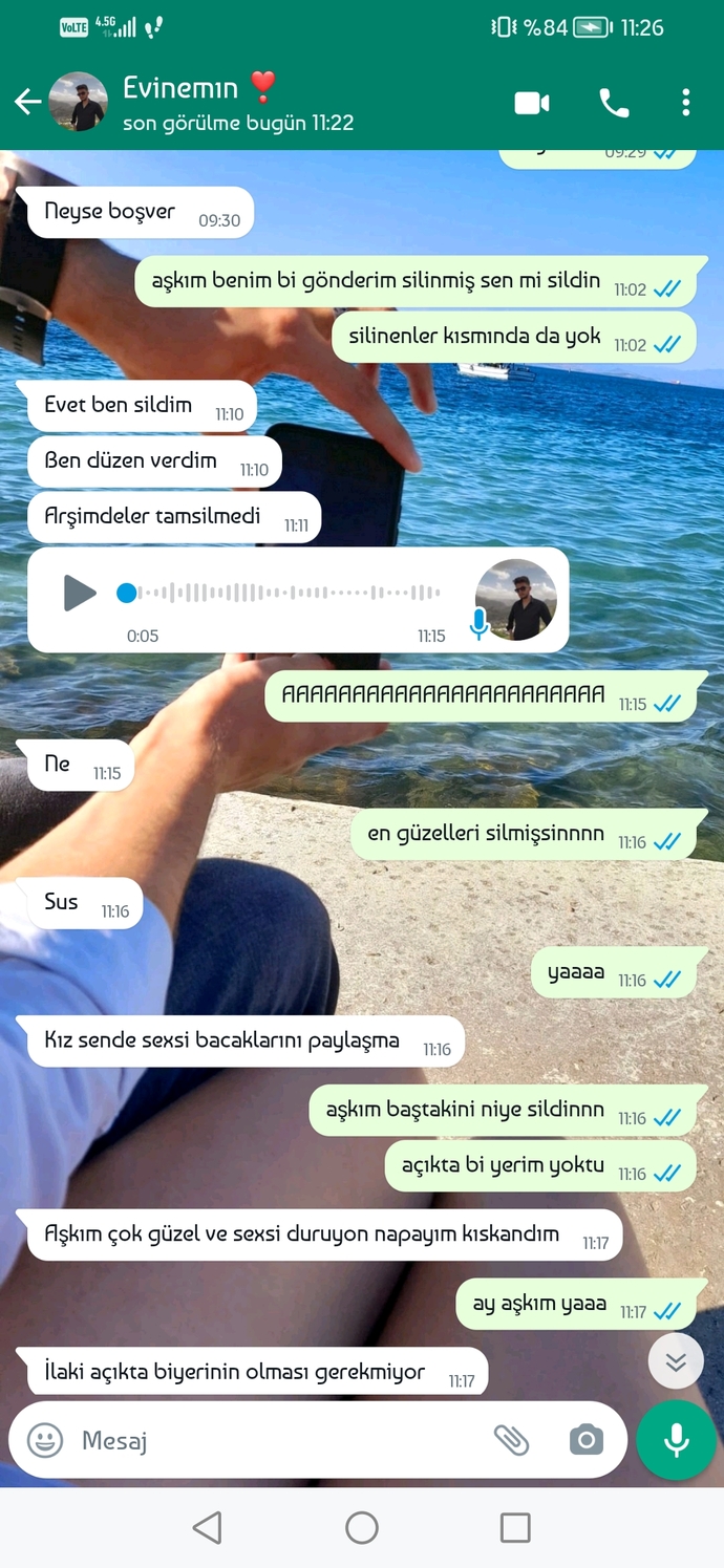 Kıskanç olmak mı zordur kıskanç biriyle olmak mı?