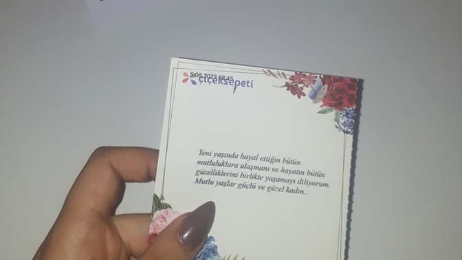Heyoo! Bugün 23 oldum 🥳. Yeni yaşımda mutluluğumu benimle paylaşır mısınız?