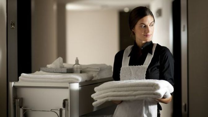Üniversitede housekeeper olduğumu söylersem dalga geçerler mi?