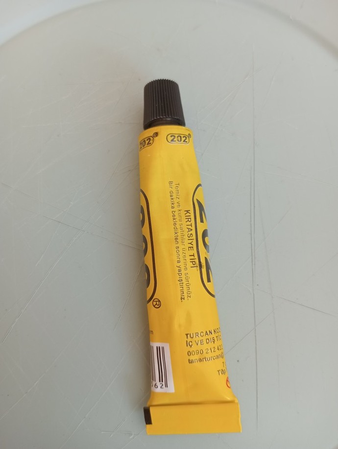 takma tırnağı hangi yapıştırıcı ile yapıştırabilirim?