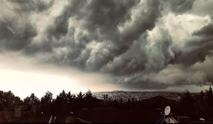 Kapalı havalarda resmen depresyona giriyorum. Siz de böyle misiniz?