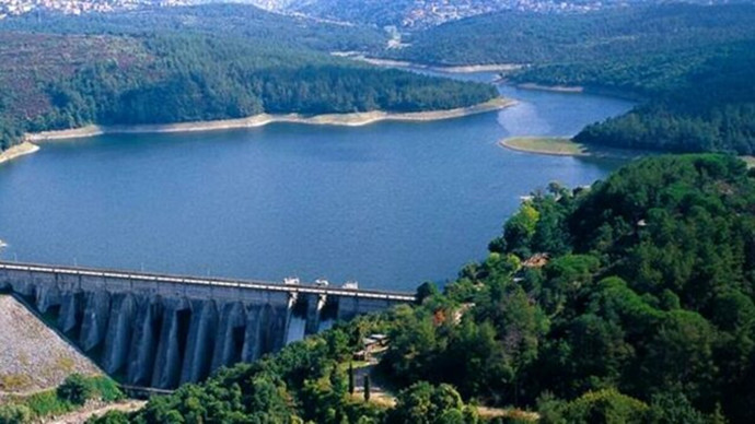 İstanbulda barajlardaki doluluk oranı %33.37e kadar düşmüş. Susuz kalırız diye korkuyor musunuz?