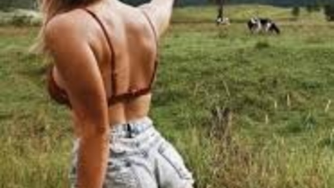 Erkekler, kalça dolgulu olduğunda neden aklınıza anal ilişki geliyor?
