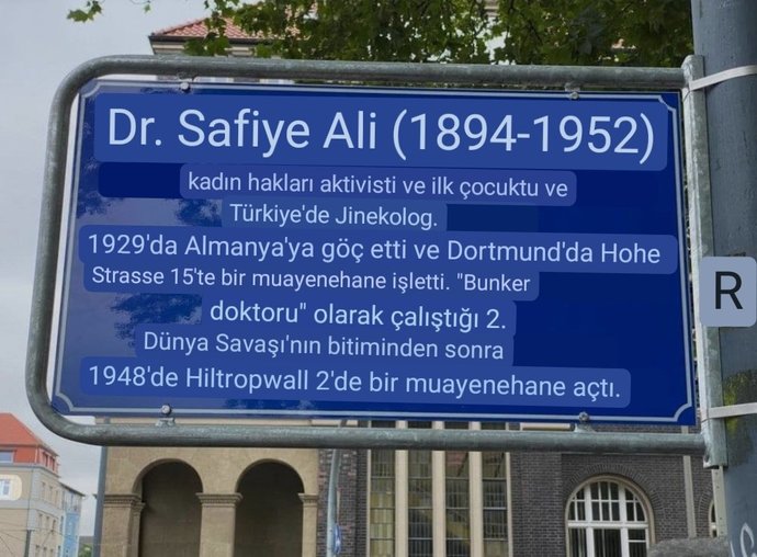 Almanyada bir sokağa Türkiyenin ilk kadın doktoru Safiye Alinin adı verildi. Gurur verici değil mi?