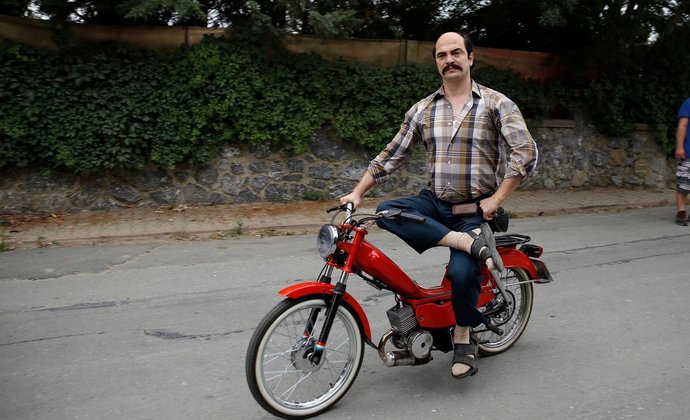 Motorcu erkekler aşırı karizmatik değil mi?