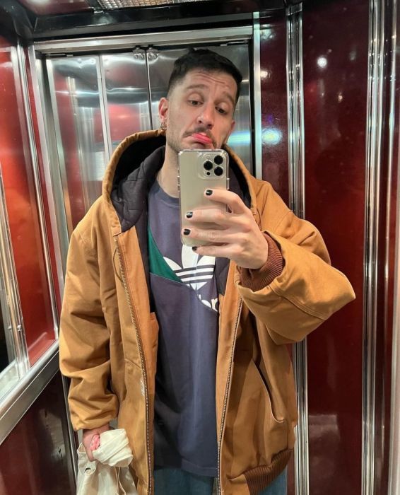 Erkeklerin oje sürmesini nasıl buluyorsunuz?