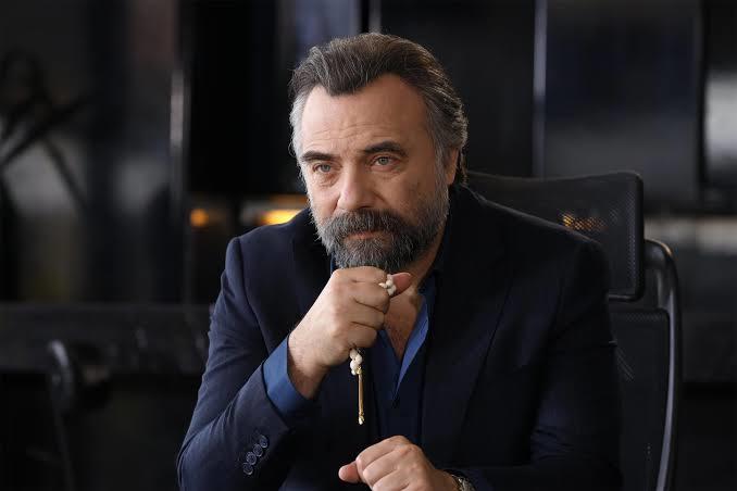 Oktay Kaynarcanın en beğendiğiniz karakteri hangisidir?
