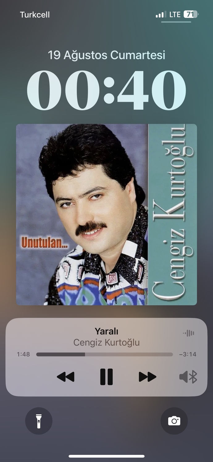 Anlık hangi şarkıyı dinliyorsunuz canlarım?