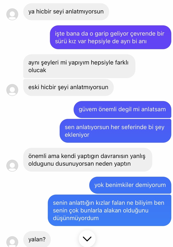 Kim ayrılmıs sizce ben mi o mu?