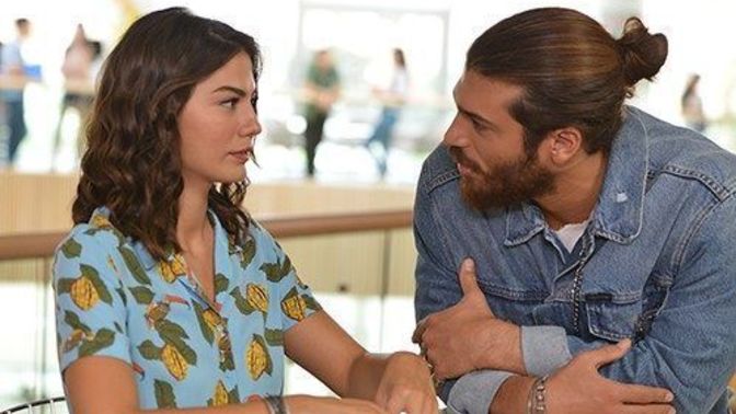 30 yaşındayım, 10 yaş küçük biriyle olmam normal mi, bana mı anormal geliyor?