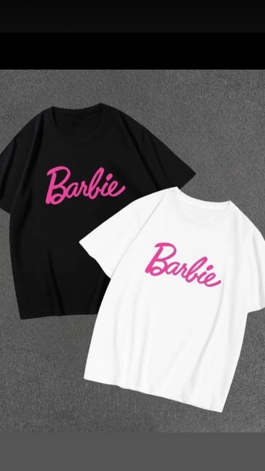 Erkekler de Barbie yazılı bir tişört giyebilir mi?