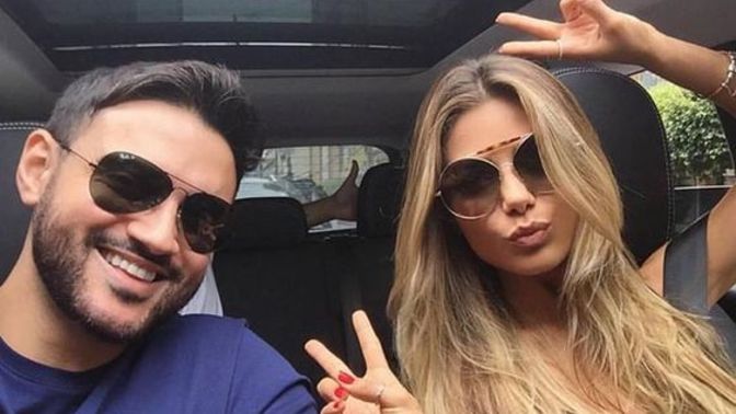 "Gençliğinde güzelliğinle, yaşlılığında da paranla varsın" sözüne katılıyor musunuz?