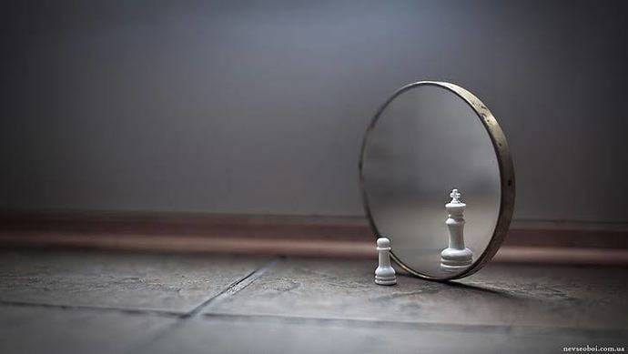 Eğer bir ayna bir insanın ruhunu yansıtabilseydi, o ruhun nasıl bir görüntüye sahip olacağını düşünürdünüz?