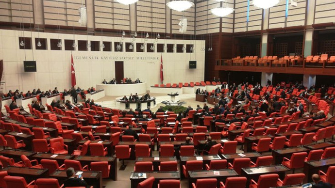Yalnızca 4 milletvekili 2 aylık maaşını iade etti! Siz olsaydınız iade eder miydiniz?