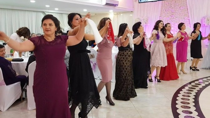 Oyun havasız, halaysız düğün olur mu?